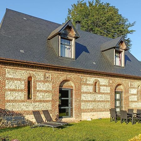 Stunning Home In Paluel With Wifi Екстериор снимка