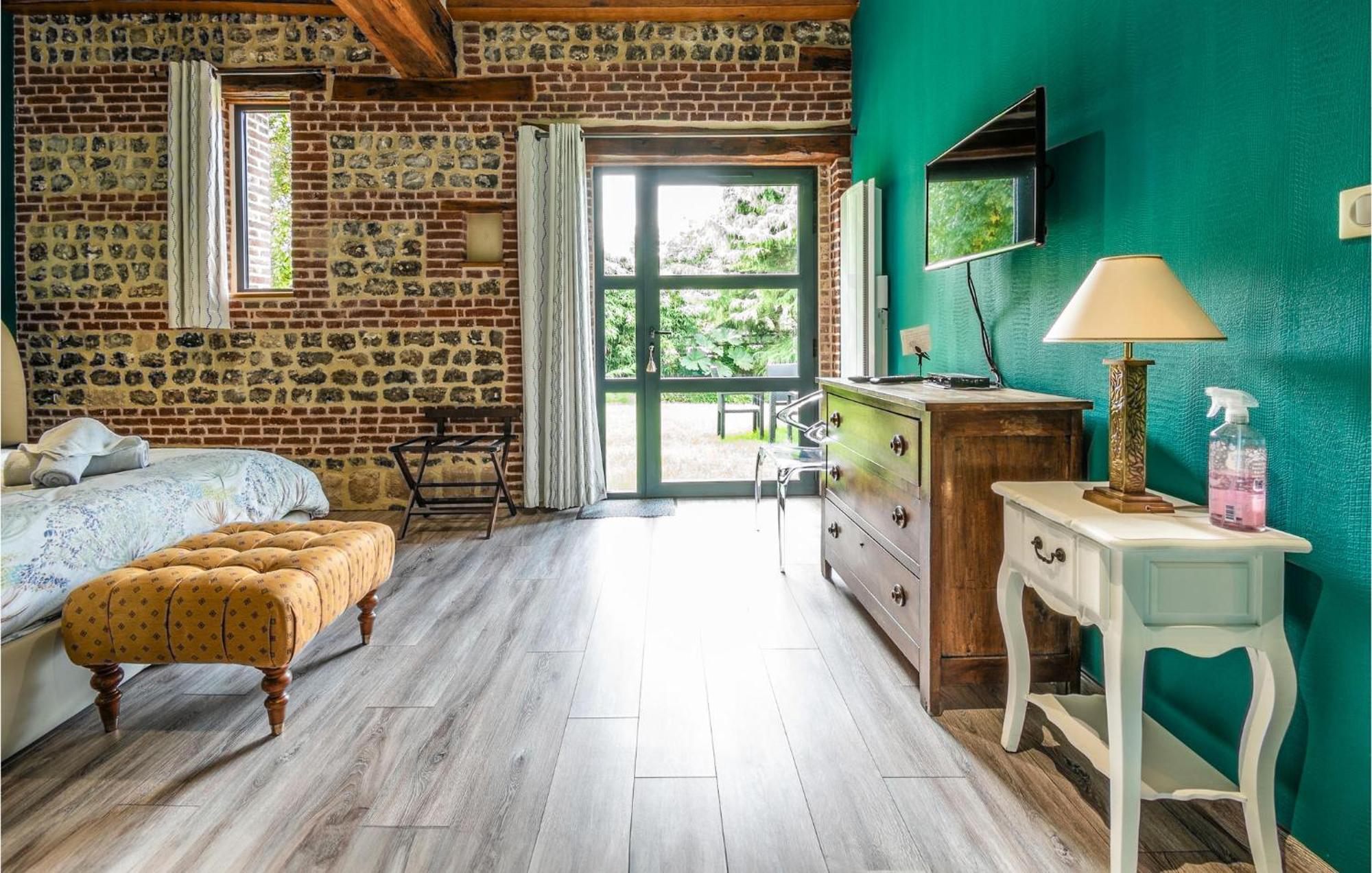 Stunning Home In Paluel With Wifi Екстериор снимка