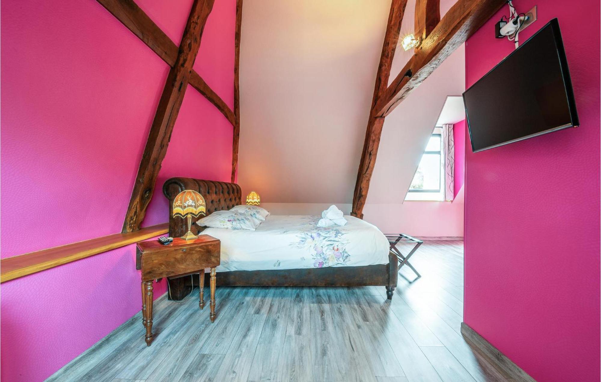 Stunning Home In Paluel With Wifi Екстериор снимка